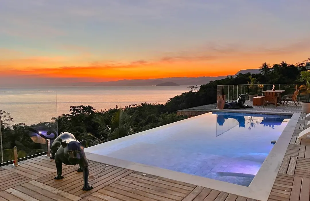 Blow Show Casa III Guest House-1